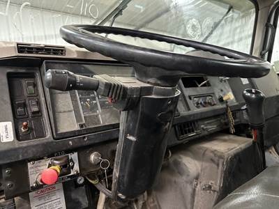 International 4900 Steering Column