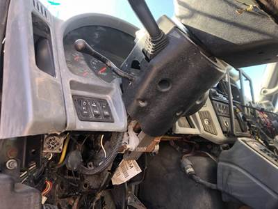 International 7400 Steering Column