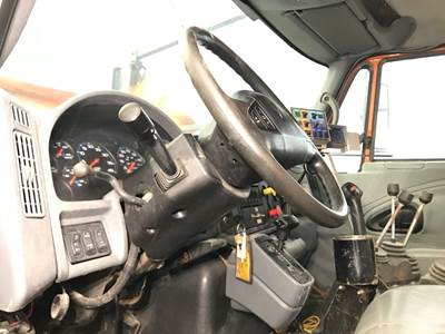 International 7400 Steering Column