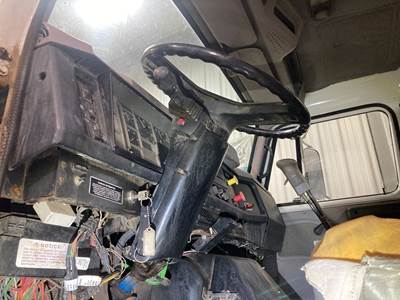 International 8200 Steering Column