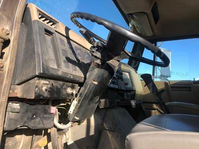 International 8200 Steering Column