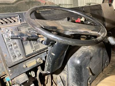 International 8200 Steering Column