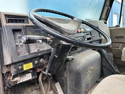 International 8300 Steering Column