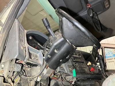 International 8600 Steering Column
