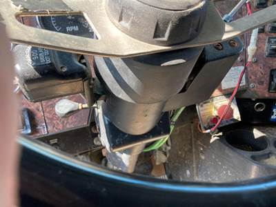 International 9200 Steering Column