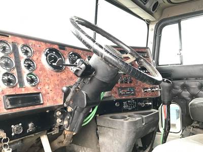 International 9400 Steering Column
