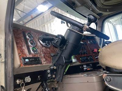 International 9400 Steering Column