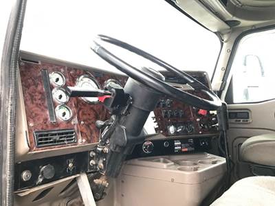 International 9400 Steering Column