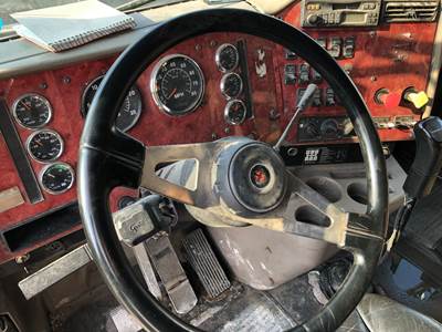 International 9400 Steering Column