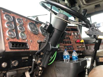 International 9400 Steering Column