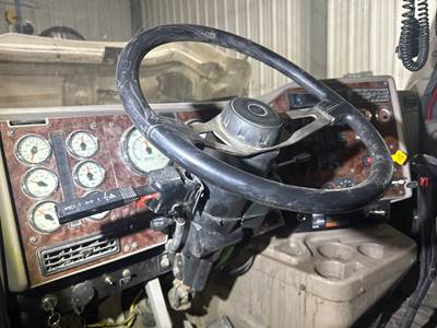 International 9400 Steering Column