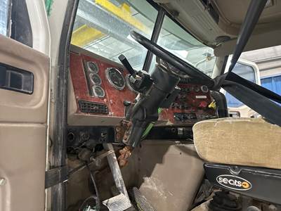 International 9400 Steering Column