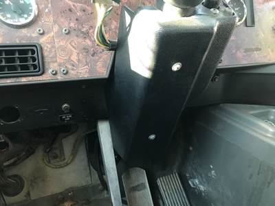 International 9400 Steering Column