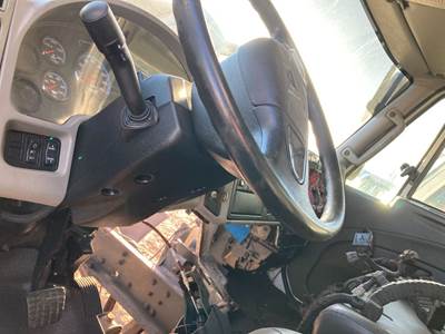 International DuraStar 4300 Steering Column for a International Durastar (4300)