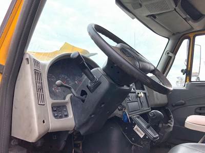 International DuraStar 4300 Steering Column for a International Durastar (4300)