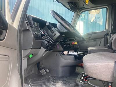 International LT Steering Column