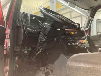 International LT Steering Column