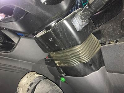 International LT Steering Column