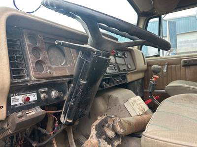 International S1900 Steering Column