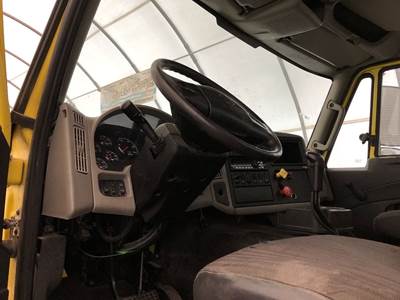 International TranStar 8600 Steering Column for a International 8600