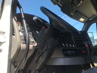 Kenworth T700 Steering Column
