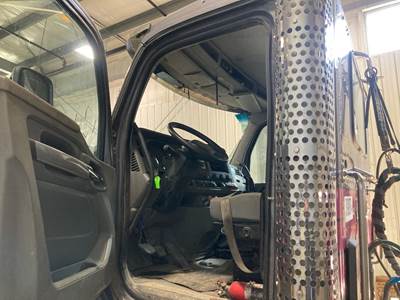 Kenworth T880 Steering Column