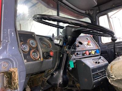 Mack RD600 Steering Column