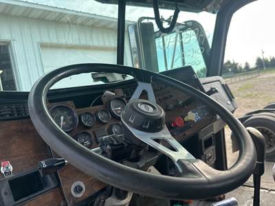 Peterbilt 377 Steering Column