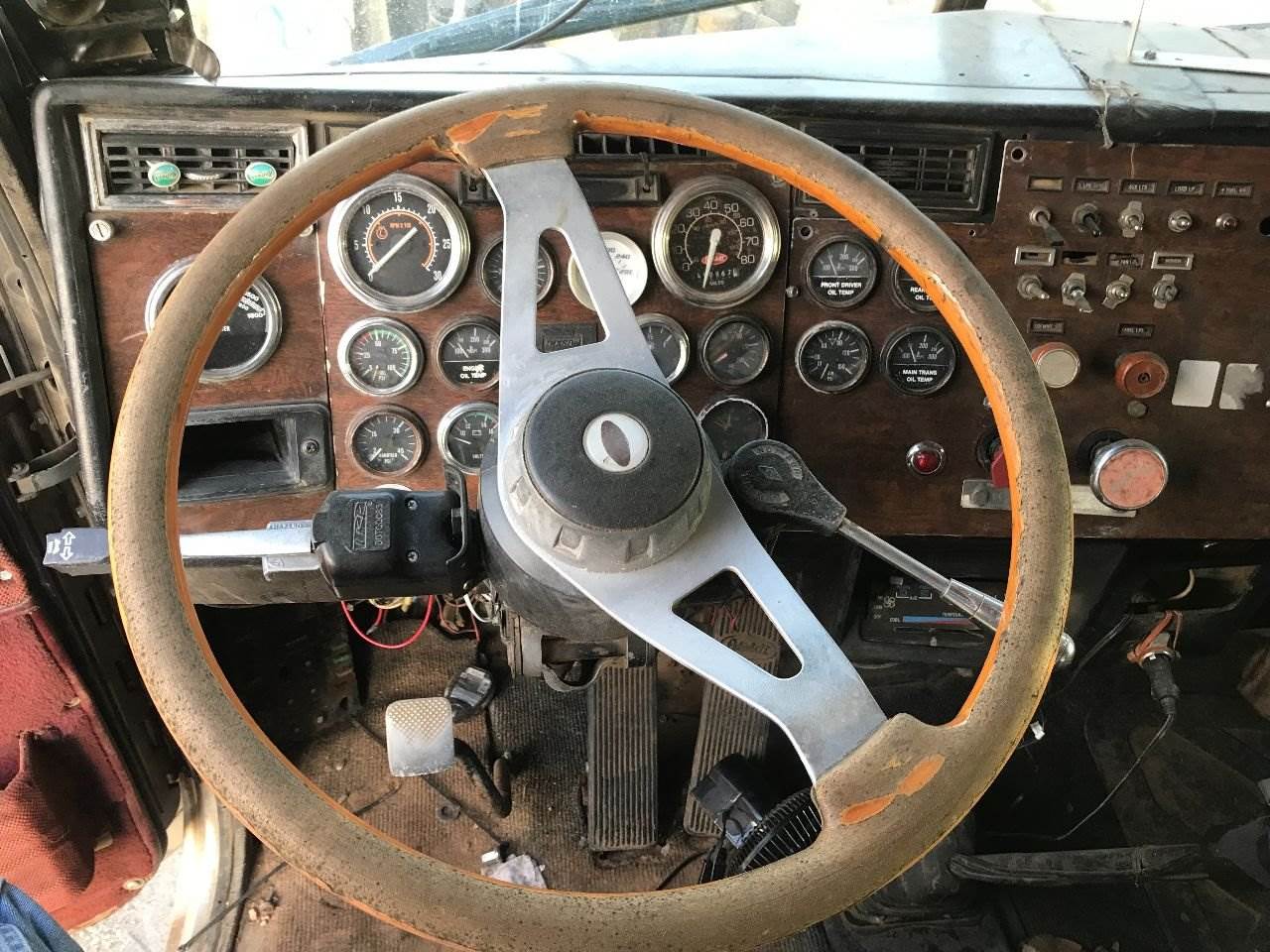 1987 Peterbilt 379 Steering Column For Sale Kansas City, MO