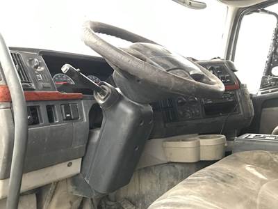 Volvo VNL Steering Column