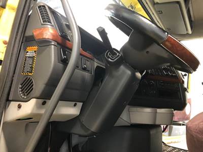 Volvo VNL Steering Column