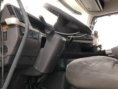 Volvo VNL Steering Column
