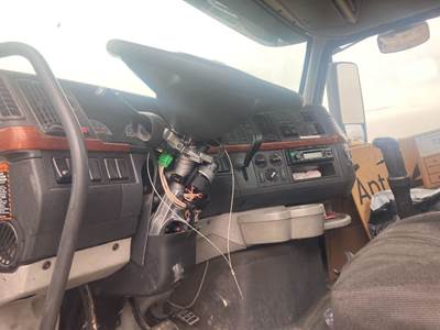Volvo VNL Steering Column