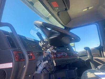 Volvo VNL Steering Column