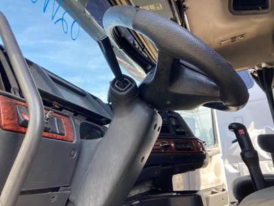 Volvo VNL Steering Column