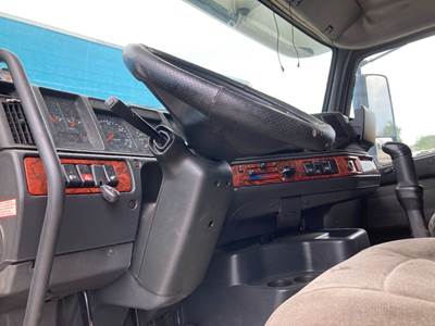 Volvo VNL Steering Column