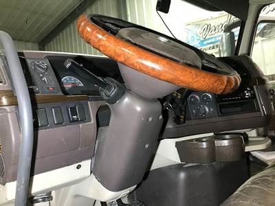 Volvo VNL Steering Column