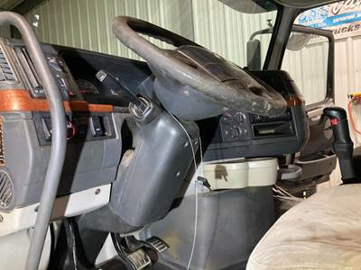 Volvo VNL Steering Column