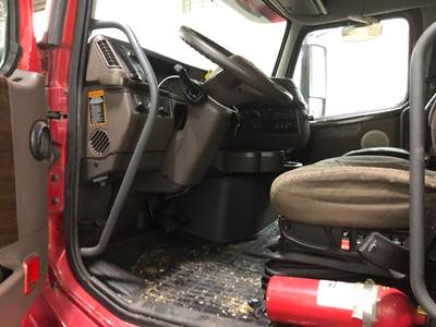 Volvo VNL Steering Column