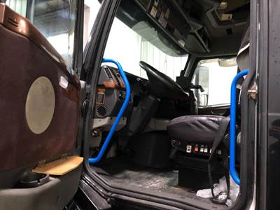 Volvo VNL Steering Column