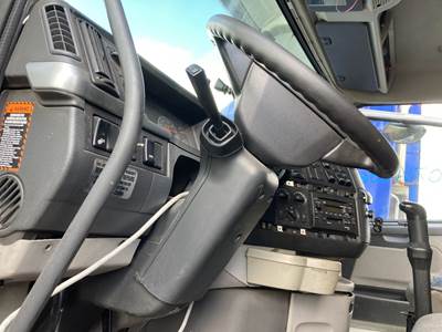 Volvo VNL Steering Column