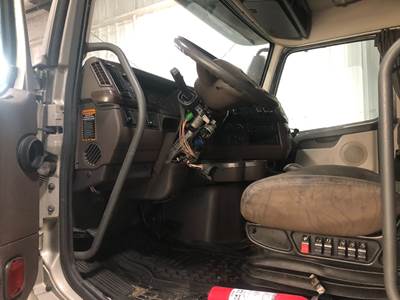 Volvo VNL Steering Column