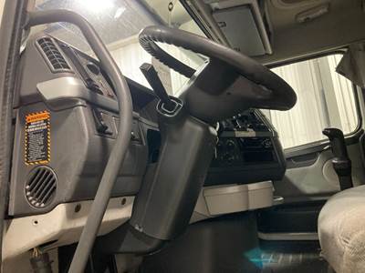 Volvo VNL Steering Column