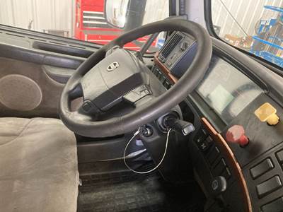 Volvo VNL Steering Column