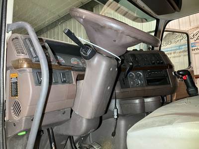 Volvo VNL Steering Column
