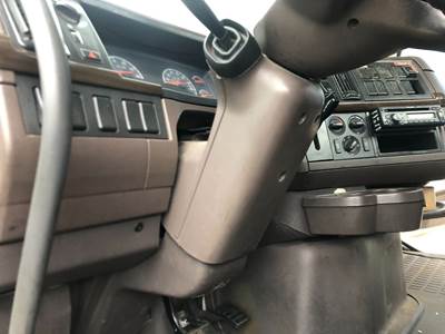 Volvo VNL Steering Column