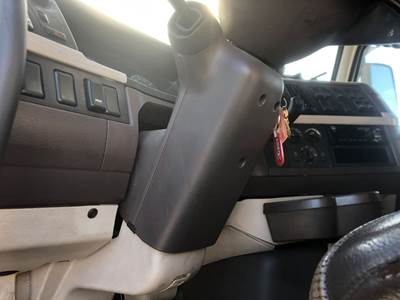 Volvo VNL Steering Column