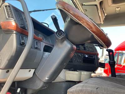 Volvo VNL Steering Column