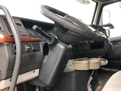 Volvo VNL Steering Column