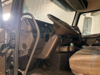 Volvo VNL Steering Column